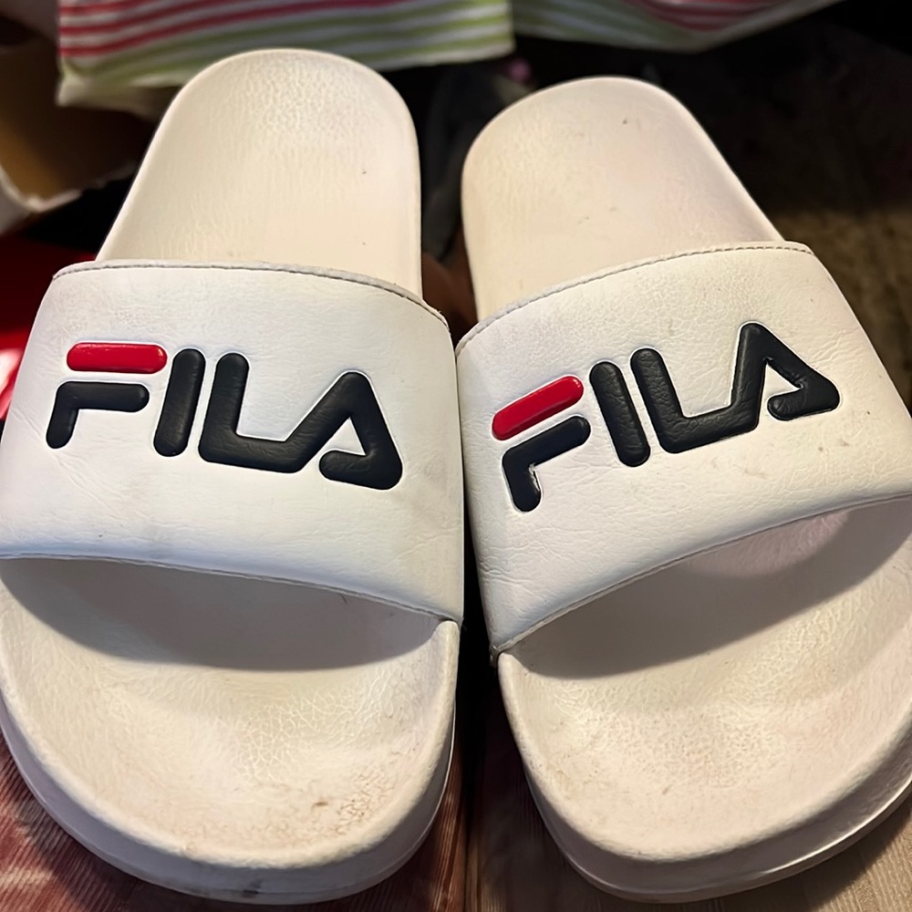 Women fila slides